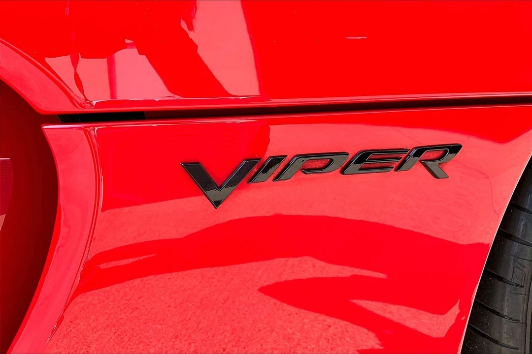 2016 Dodge Viper 5th Gen - Image 17 of 31