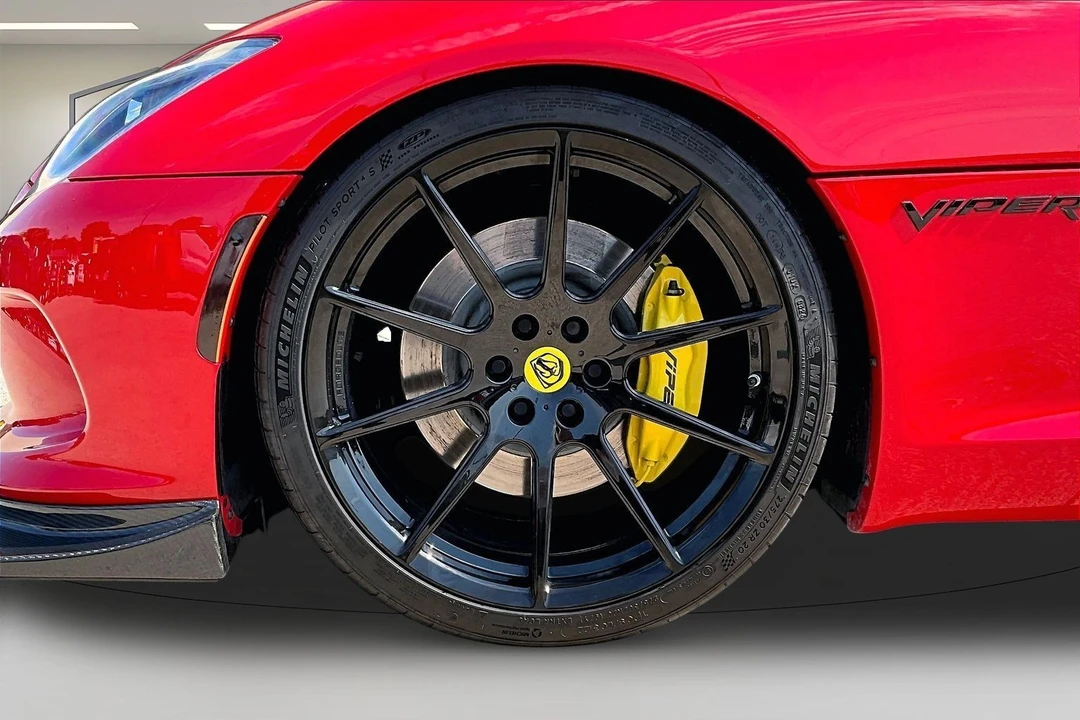 2016 Dodge Viper 5th Gen - Image 24 of 31