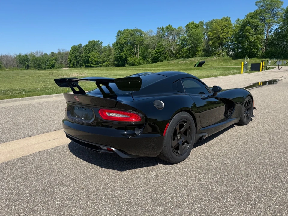 2016 Dodge Viper 5th Gen - Image 3 of 17