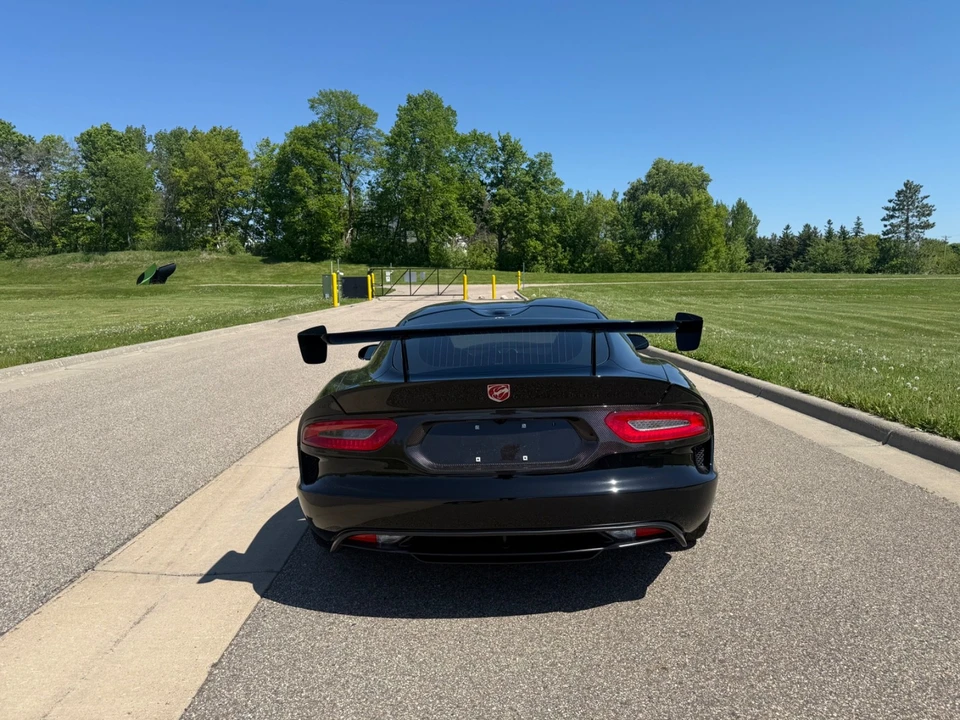 2016 Dodge Viper 5th Gen - Image 4 of 17