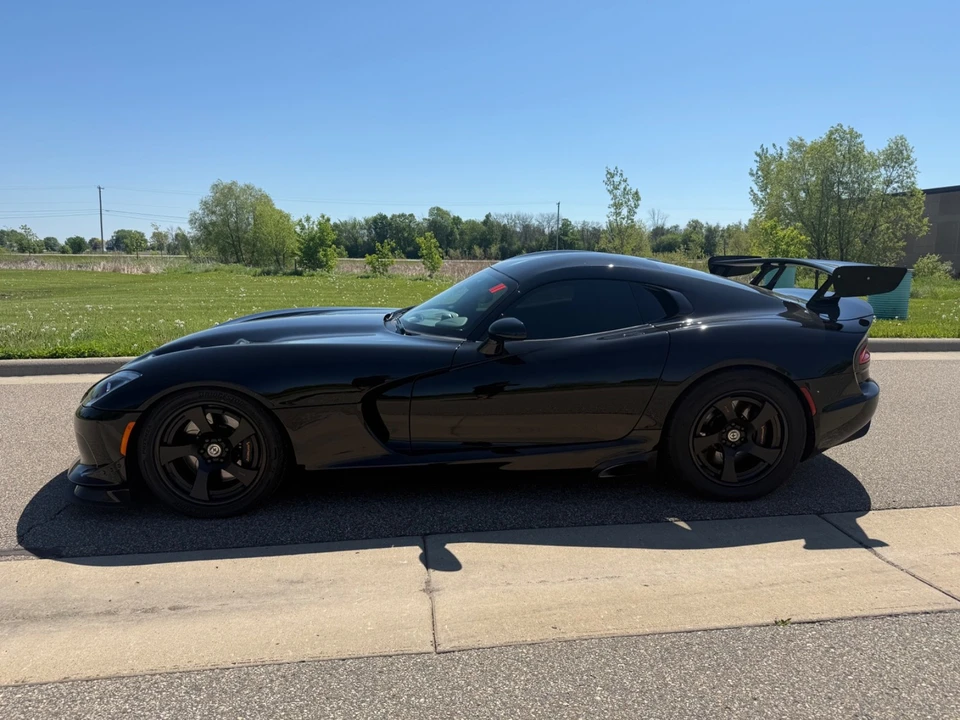 2016 Dodge Viper 5th Gen - Image 6 of 17