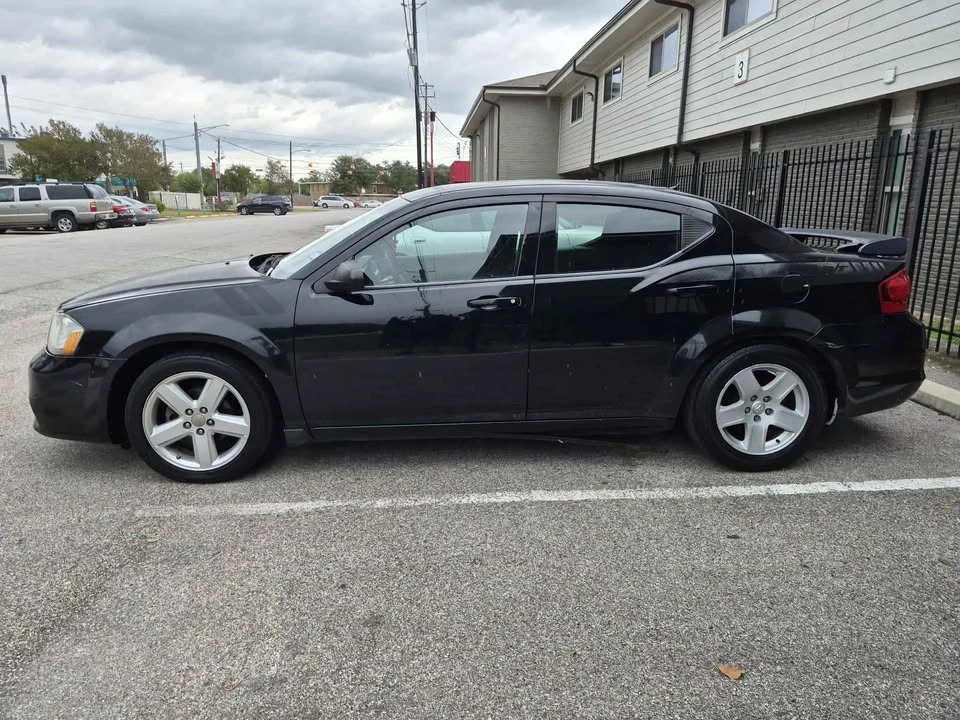 2016 Dodge Avenger Sedan - Image 4 of 13