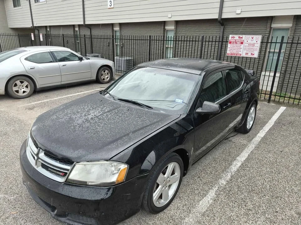 2016 Dodge Avenger Sedan - Image 9 of 13