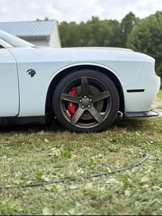 2016 Dodge Challenger 3rd Gen - Image 15 of 16