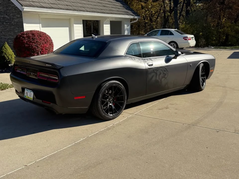 2016 Dodge Challenger SRT Hellcat 3rd Gen - Image 4 of 13