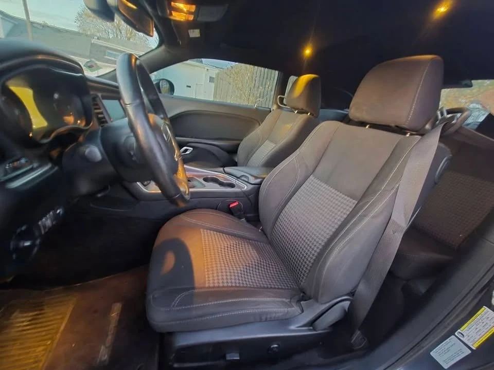 2016 Dodge Challenger 3rd Gen - Image 9 of 16