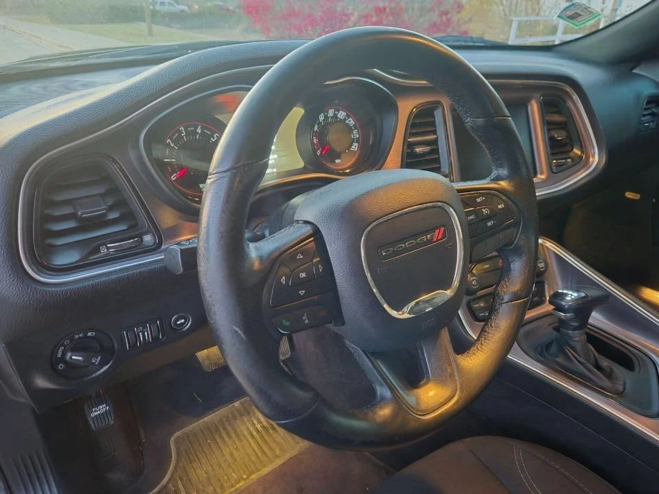 2016 Dodge Challenger 3rd Gen - Image 10 of 16