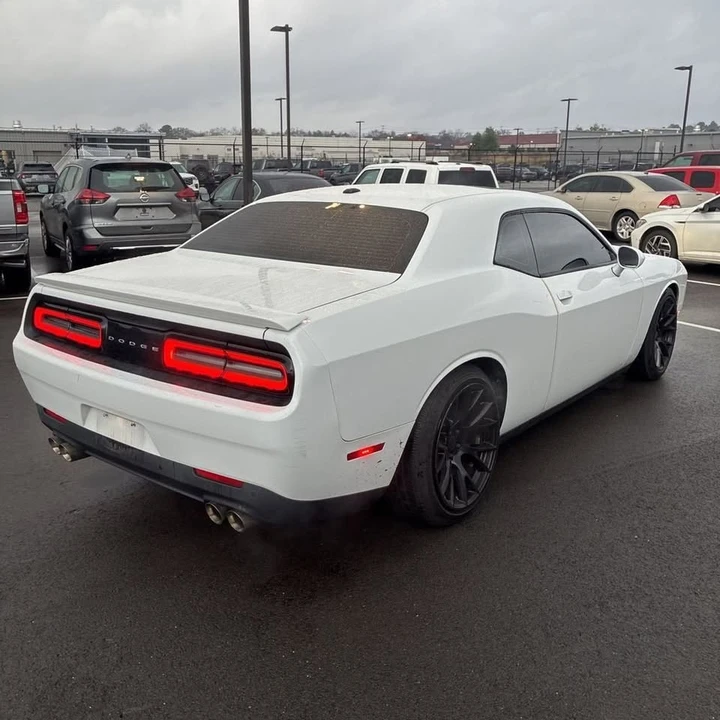 2016 Dodge Challenger 3rd Gen - Image 5 of 15