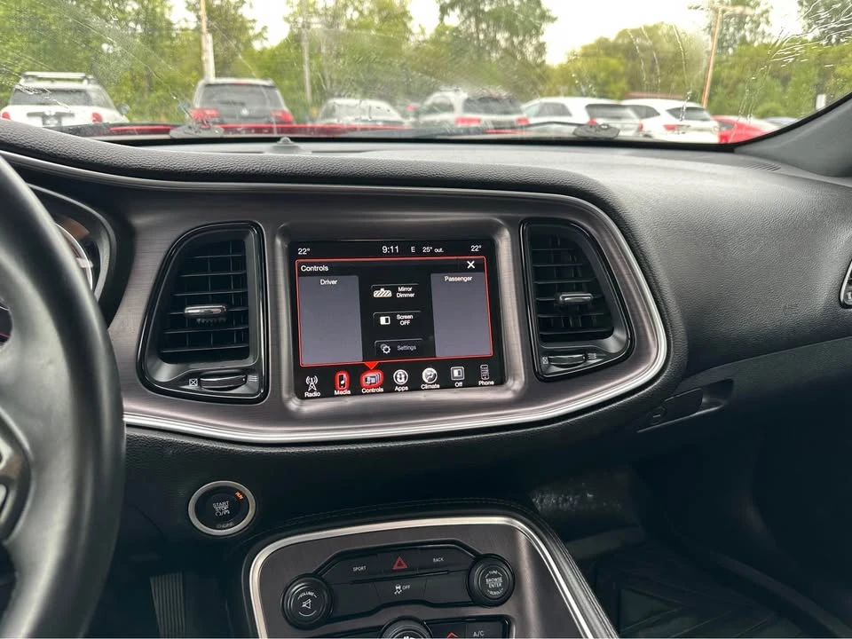 2016 Dodge Challenger 3rd Gen - Image 11 of 12