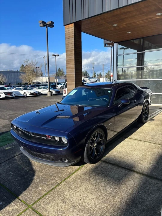 2016 Dodge Challenger 3rd Gen - Image 2 of 8