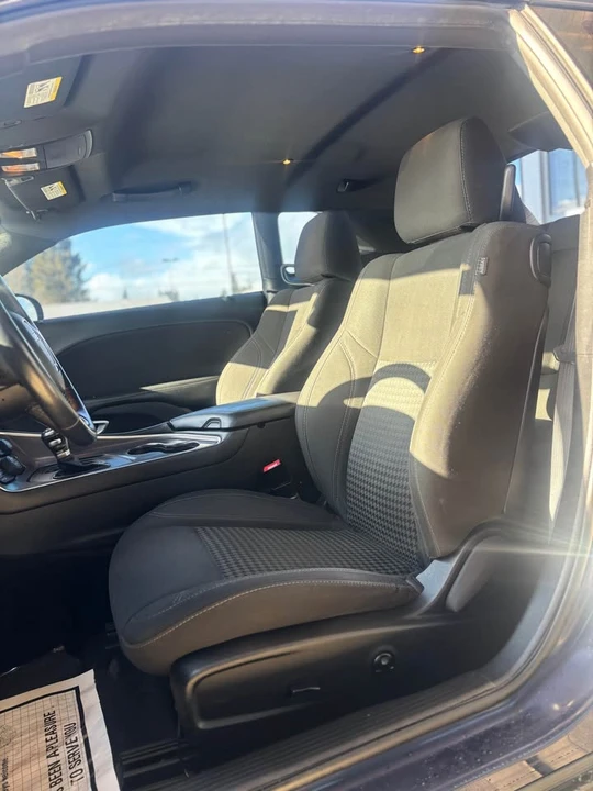 2016 Dodge Challenger 3rd Gen - Image 4 of 8