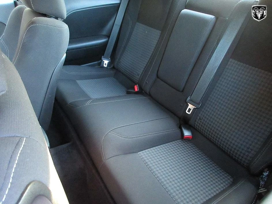 2016 Dodge Challenger 3rd Gen - Image 15 of 20