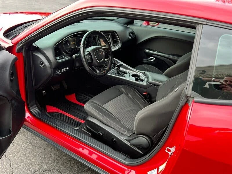 2016 Dodge Challenger 3rd Gen - Image 2 of 4