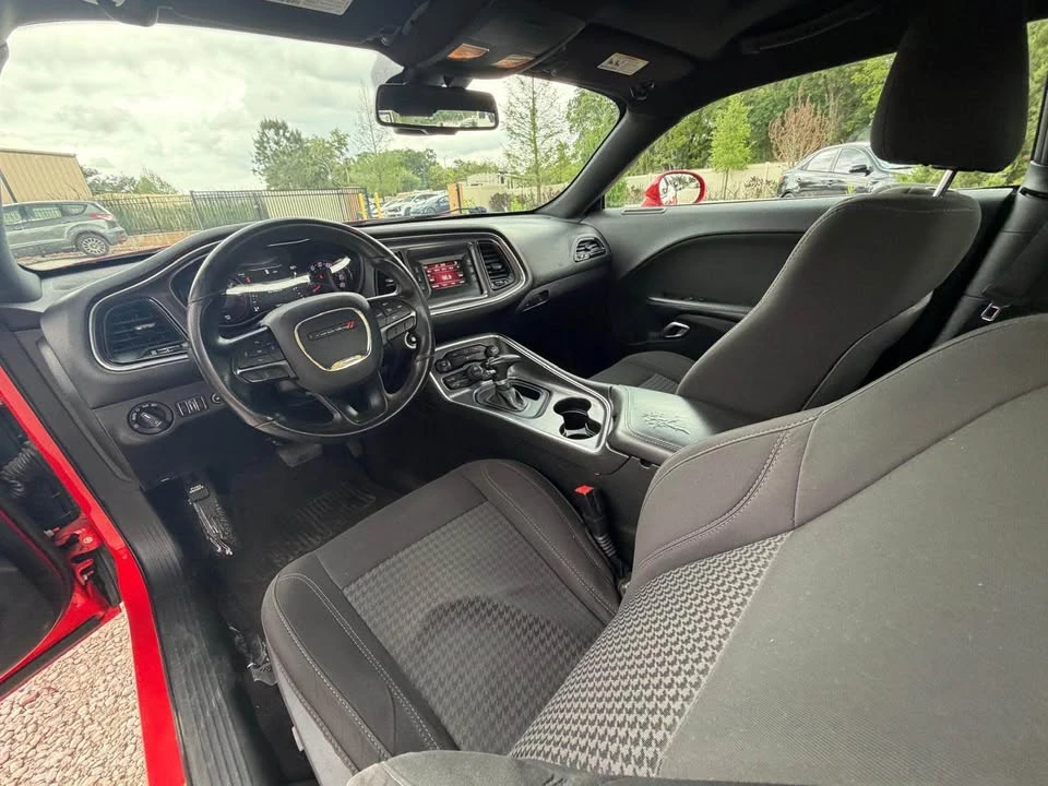 2016 Dodge Challenger 3rd Gen - Image 2 of 3