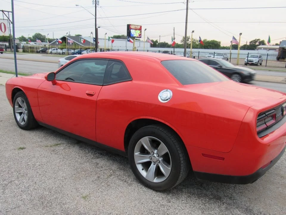 2016 Dodge Challenger 3rd Gen - Image 4 of 17