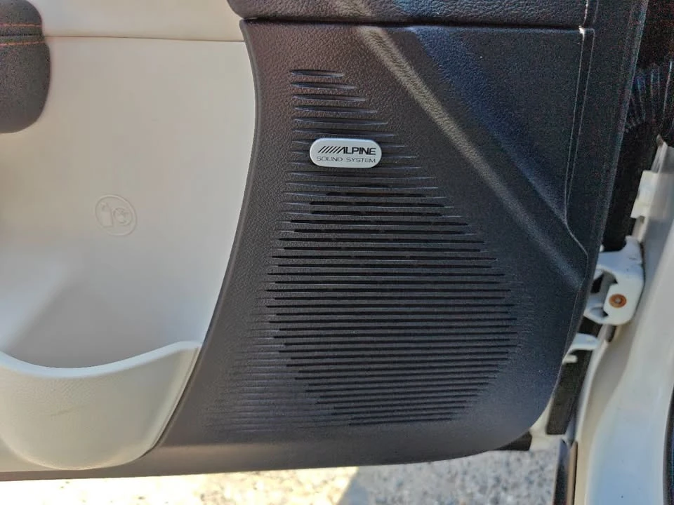2016 Dodge Challenger 3rd Gen - Image 10 of 12
