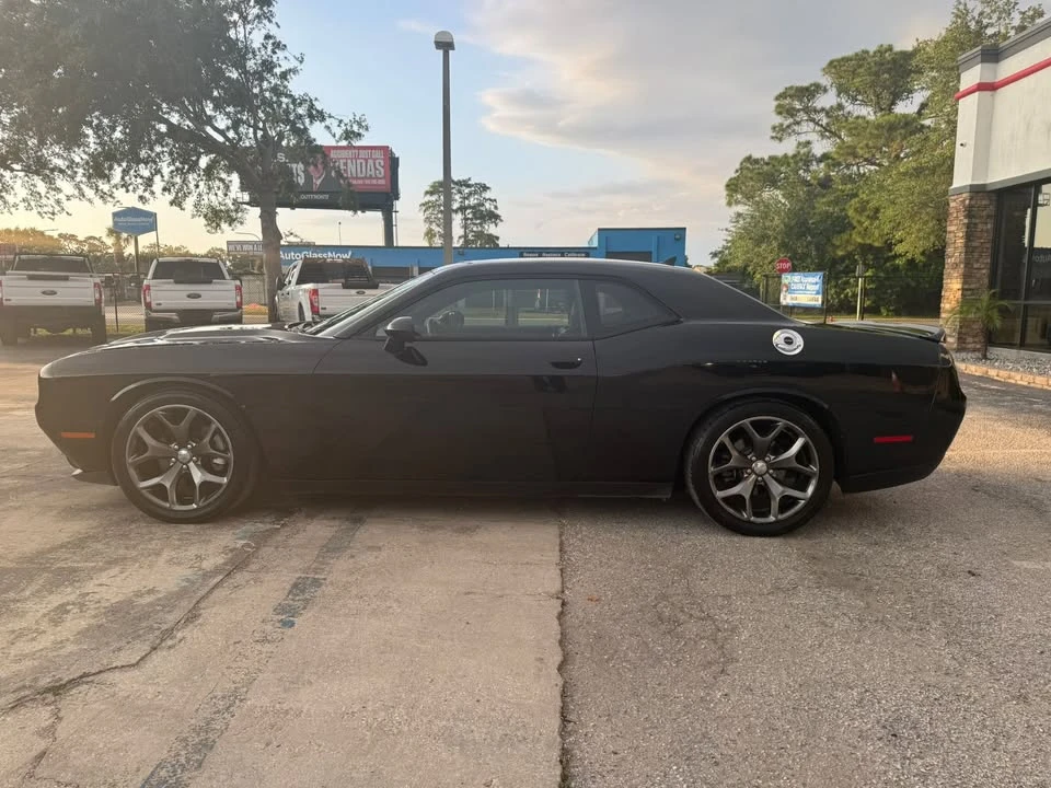 2016 Dodge Challenger 3rd Gen - Image 9 of 19