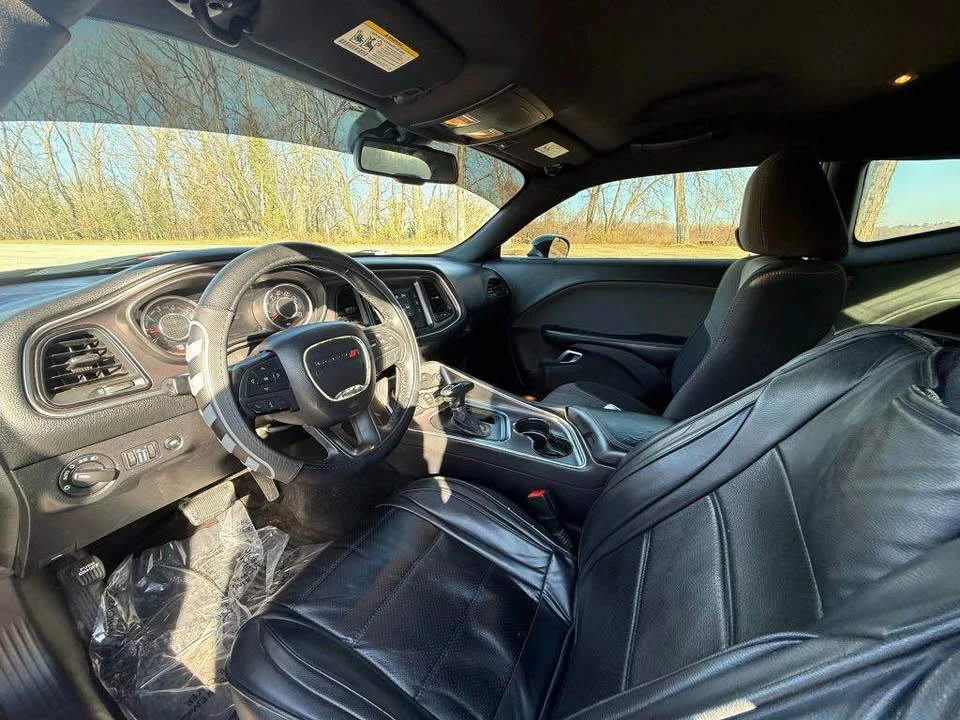 2016 Dodge Challenger 3rd Gen - Image 11 of 16
