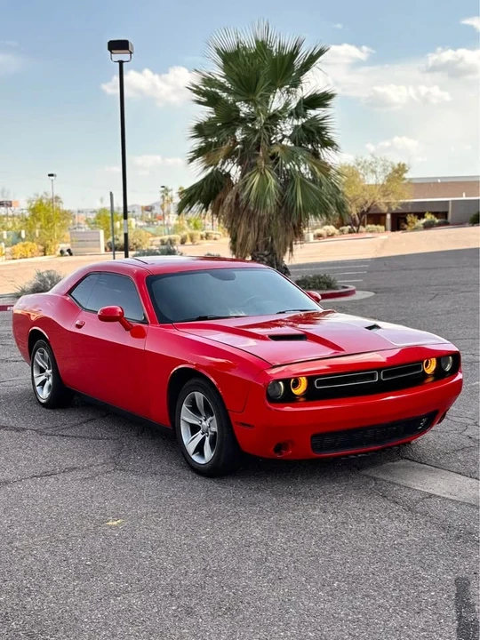 2016 Dodge Challenger 3rd Gen - Image 2 of 8