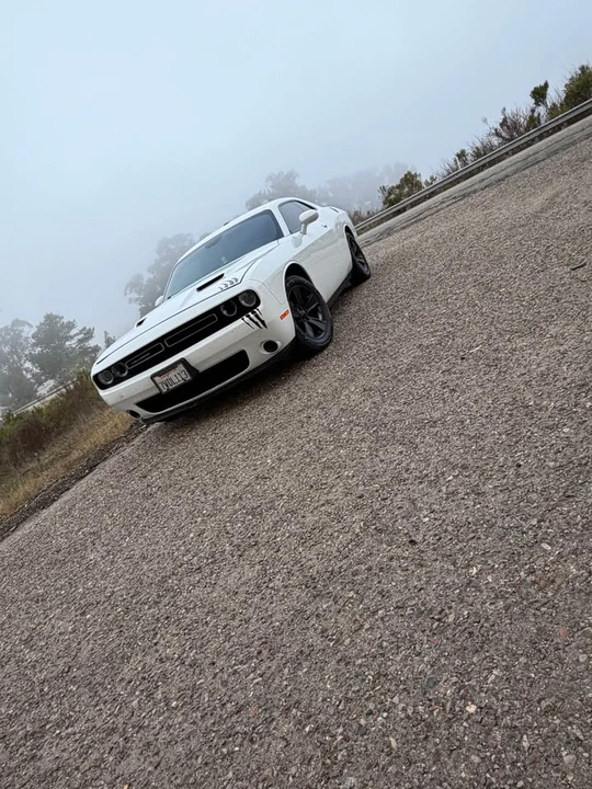 2016 Dodge Challenger 3rd Gen - Image 5 of 6