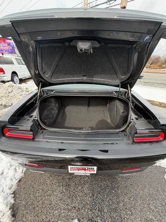 2016 Dodge Challenger 3rd Gen - Image 7 of 17