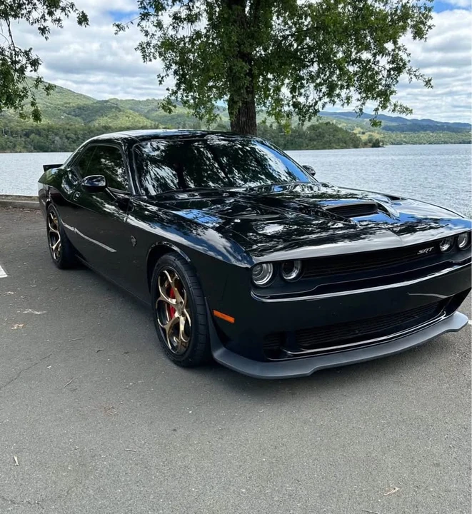 2016 Dodge Challenger SRT Hellcat 3rd Gen - Image 8 of 10
