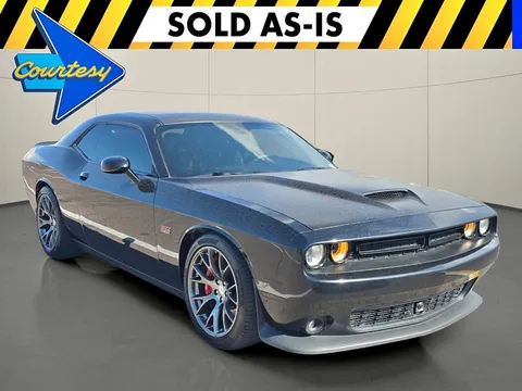 2016 Dodge Challenger SRT