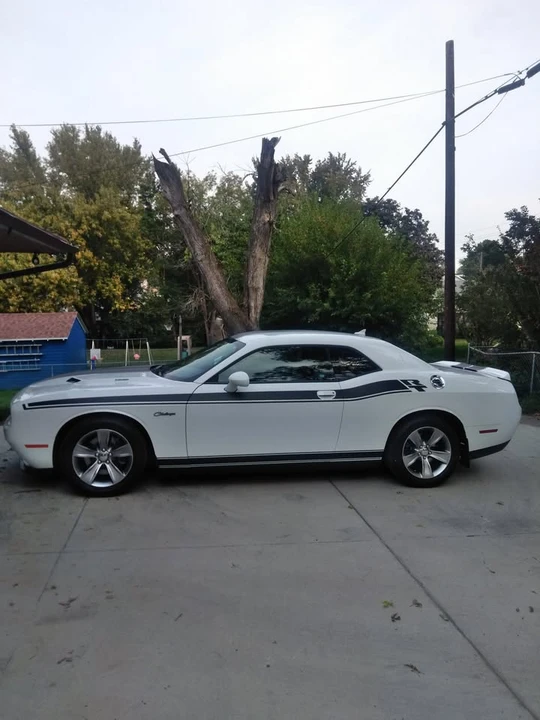 2016 Dodge Challenger 3rd Gen - Image 2 of 5