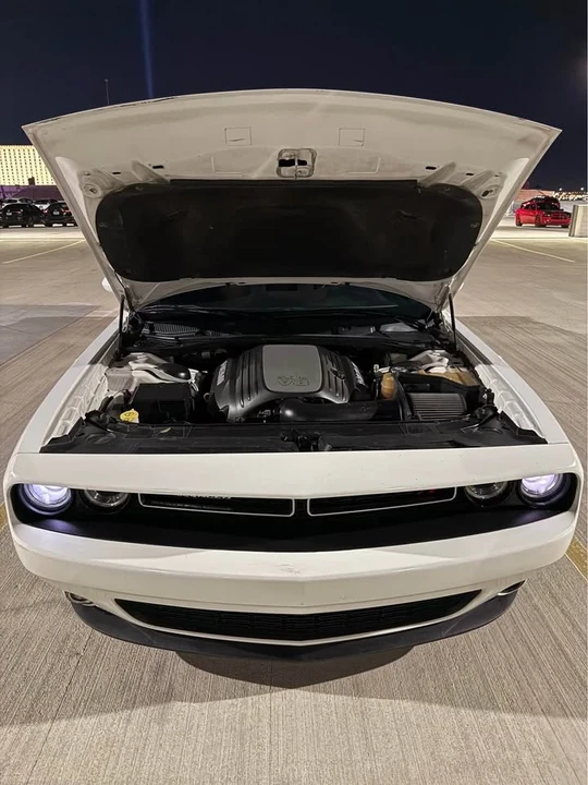 2016 Dodge Challenger 3rd Gen - Image 6 of 11