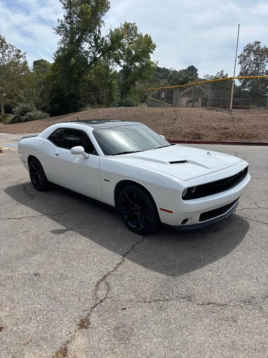 2016 Dodge Challenger 3rd Gen - Image 4 of 14