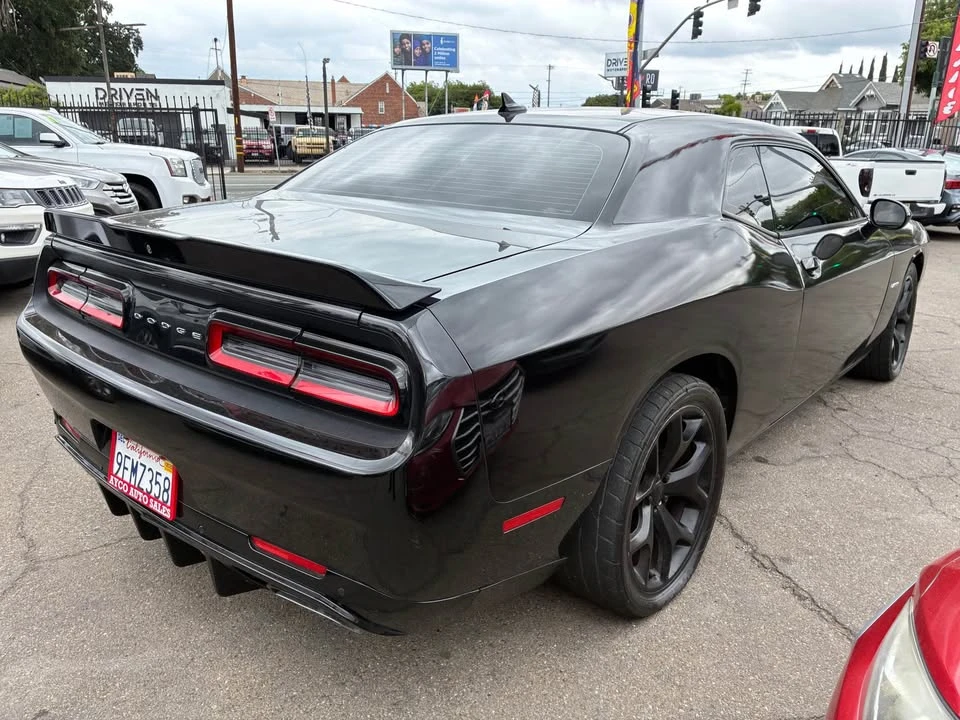 2016 Dodge Challenger 3rd Gen - Image 5 of 8
