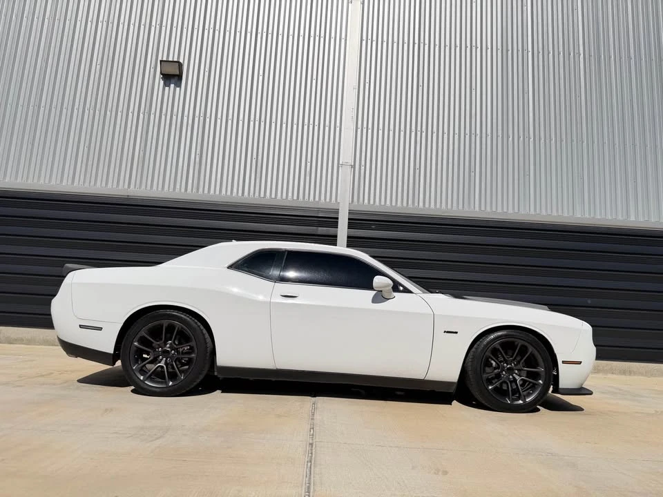 2016 Dodge Challenger 3rd Gen - Image 3 of 15