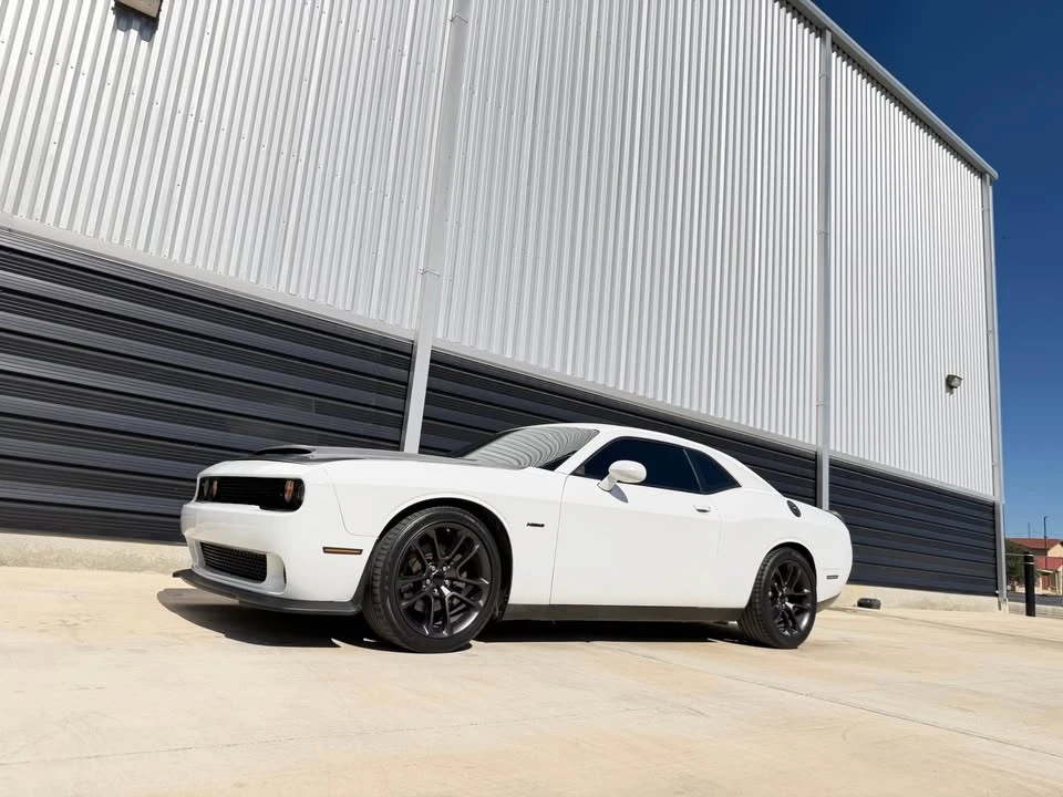 2016 Dodge Challenger 3rd Gen - Image 5 of 15
