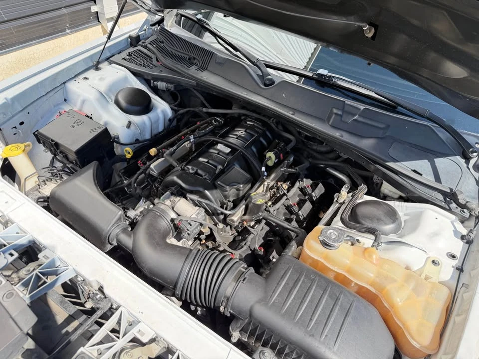 2016 Dodge Challenger 3rd Gen - Image 11 of 15