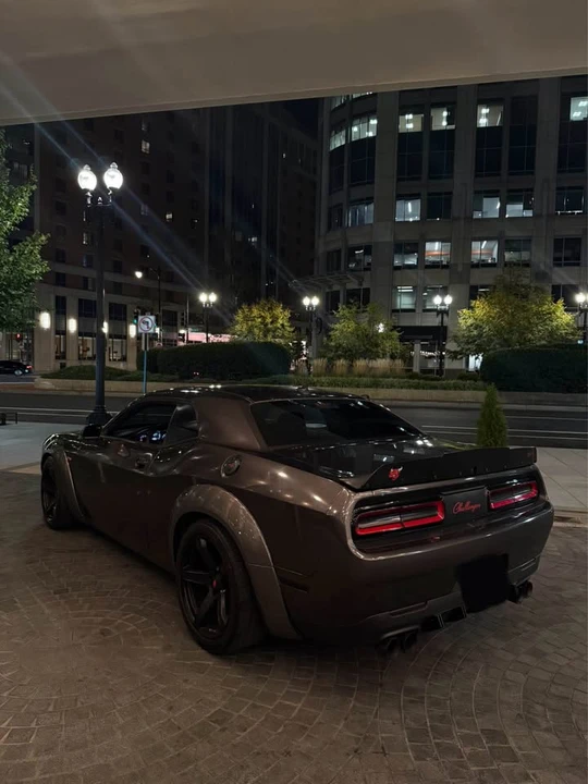 2016 Dodge Challenger 3rd Gen - Image 11 of 17