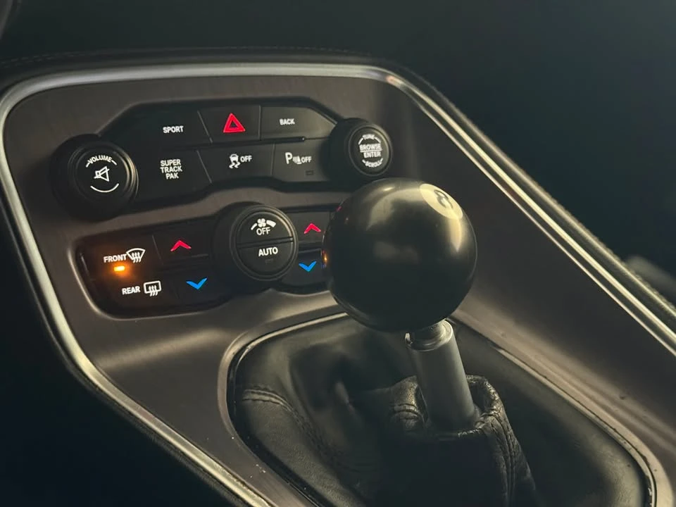 2016 Dodge Challenger 3rd Gen - Image 8 of 15