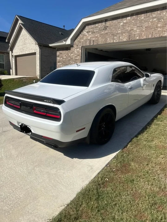 2016 Dodge Challenger SRT Hellcat 3rd Gen - Image 3 of 7