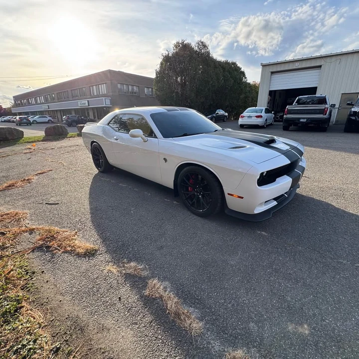 2016 Dodge Challenger SRT Hellcat 3rd Gen - Image 9 of 18