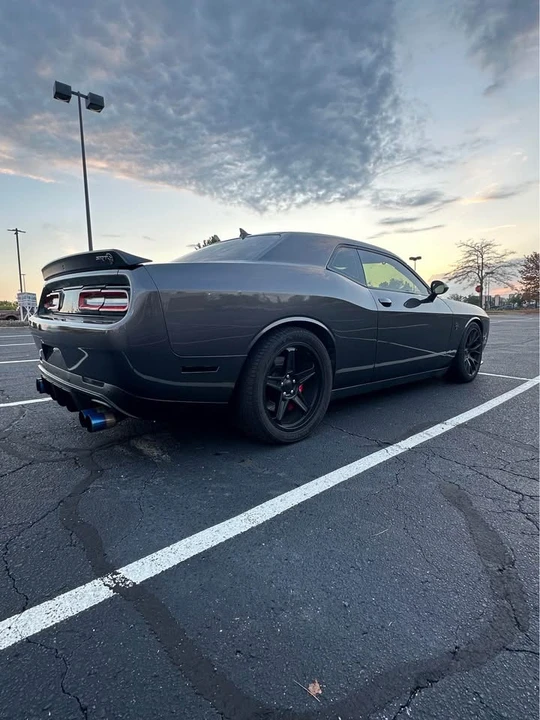 2016 Dodge Challenger SRT Hellcat 3rd Gen - Image 10 of 14