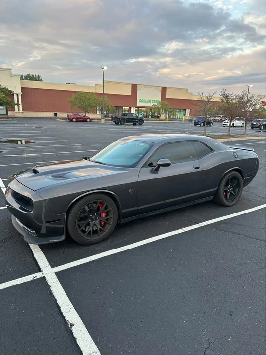 2016 Dodge Challenger SRT Hellcat 3rd Gen - Image 4 of 14