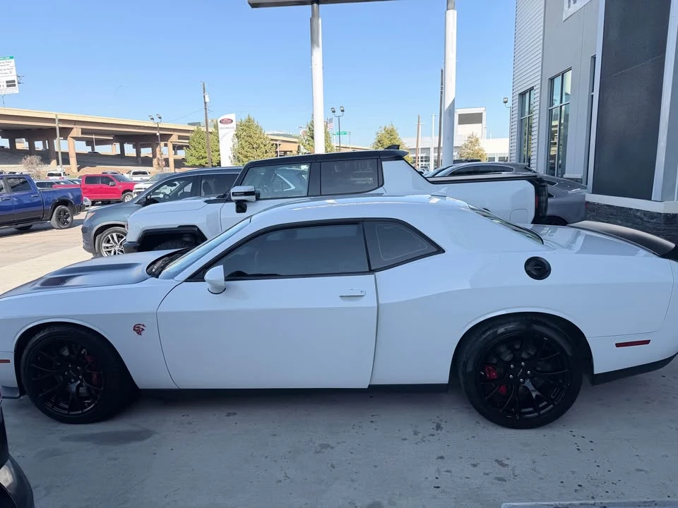 2016 Dodge Challenger SRT Hellcat 3rd Gen - Image 3 of 10