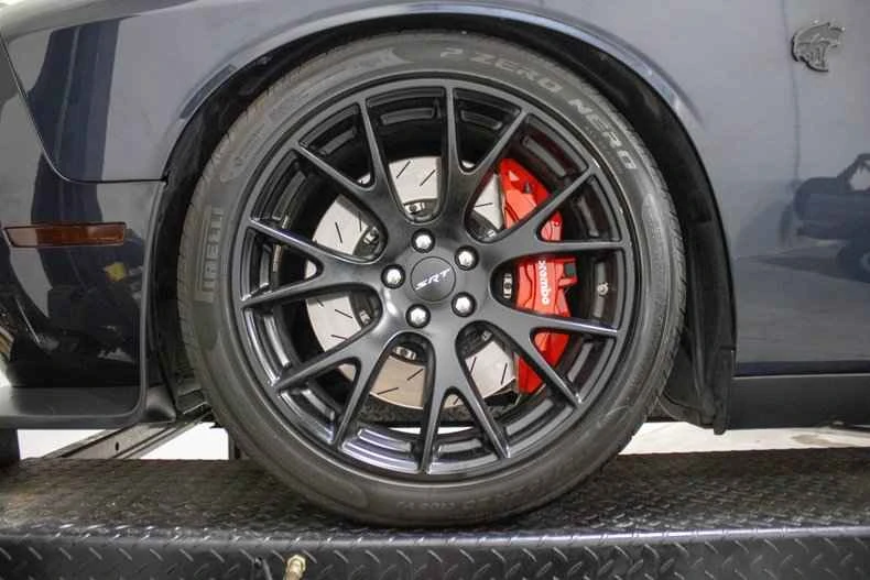 2016 Dodge Challenger SRT Hellcat 3rd Gen - Image 11 of 18