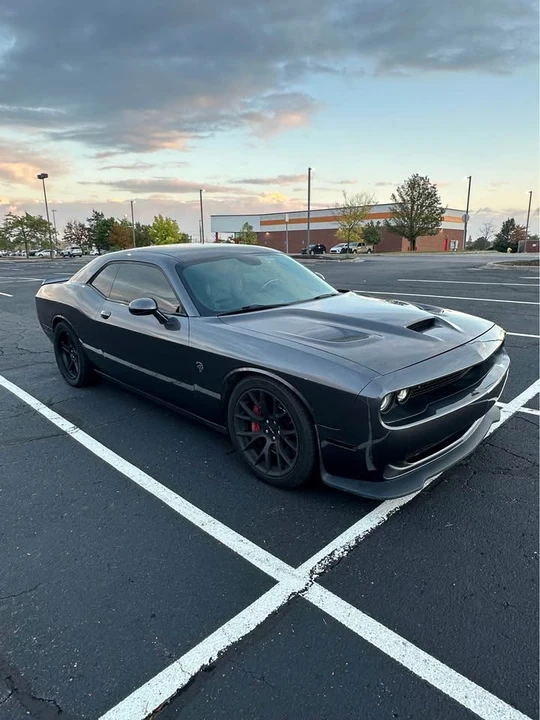 2016 Dodge Challenger SRT Hellcat 3rd Gen - Image 10 of 15