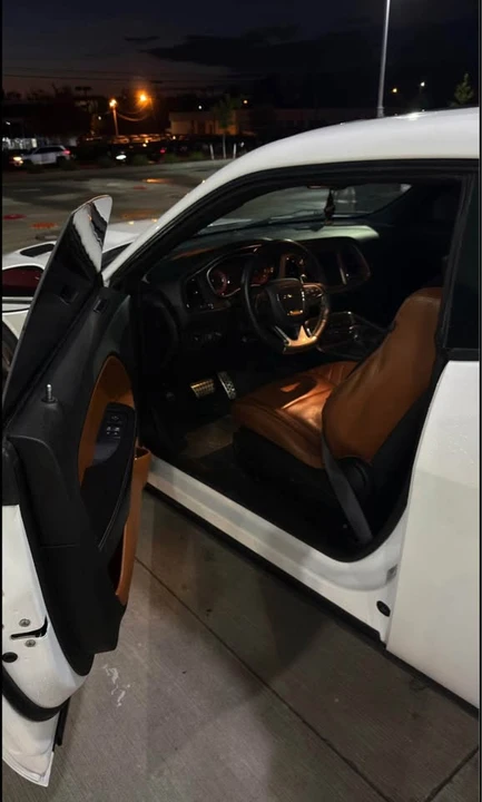 2016 Dodge Challenger SRT Hellcat 3rd Gen - Image 8 of 13