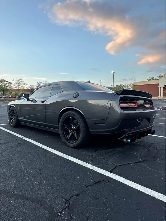 2016 Dodge Challenger SRT Hellcat 3rd Gen - Image 6 of 15