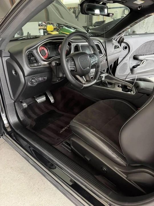 2016 Dodge Challenger SRT Hellcat 3rd Gen - Image 4 of 5