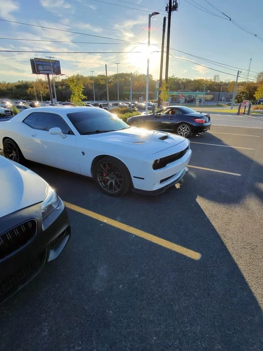 2016 Dodge Challenger SRT Hellcat 3rd Gen - Image 3 of 12