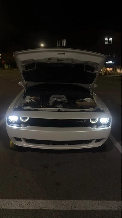 2016 Dodge Challenger SRT Hellcat 3rd Gen - Image 10 of 12