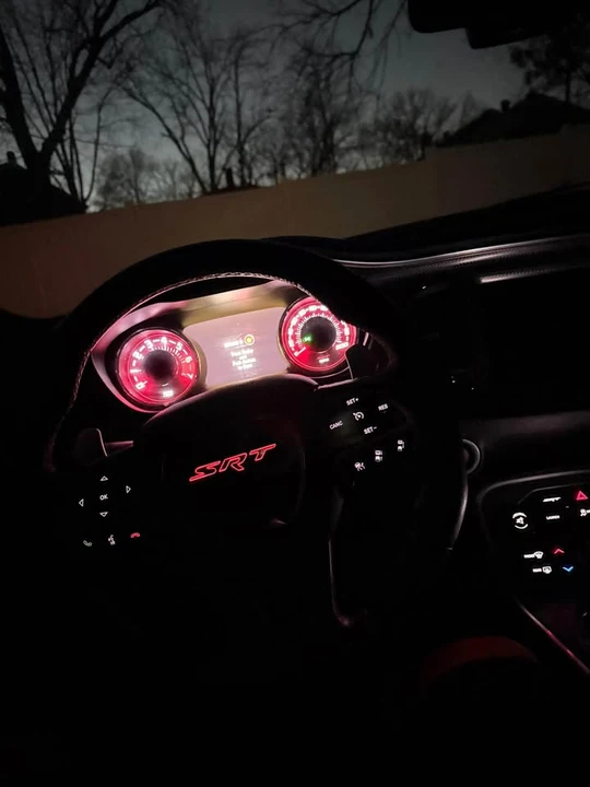 2016 Dodge Challenger SRT Hellcat 3rd Gen - Image 5 of 9