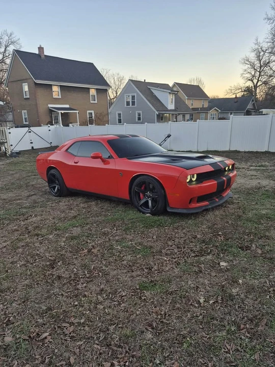 2016 Dodge Challenger SRT Hellcat 3rd Gen - Image 7 of 9